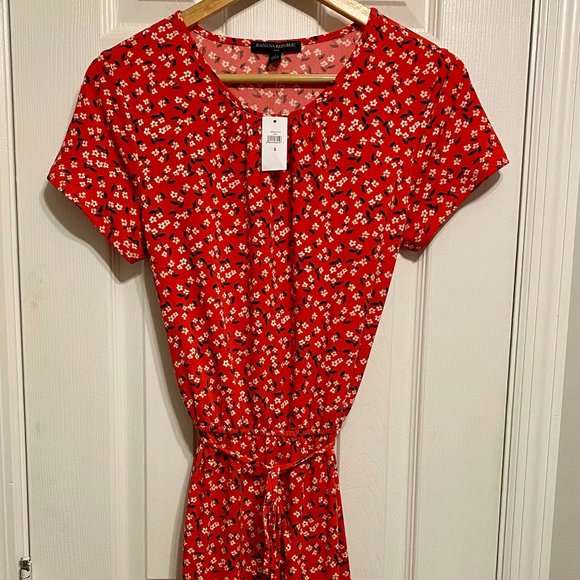 banana republic red and white dress Banana Republic size 8. Tomato red and white wiggle